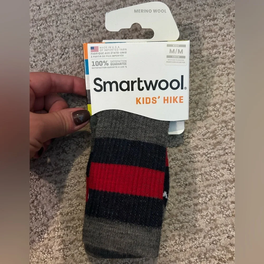 Smartwool Kids Socks NWT - Picture 1 of 3